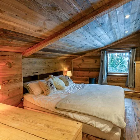 Apartment De Prestige Avec Cheminee Au Centre De Val-d'isere, A Proximite Des Pistes Et Commerces - Fr-1-694-205 *